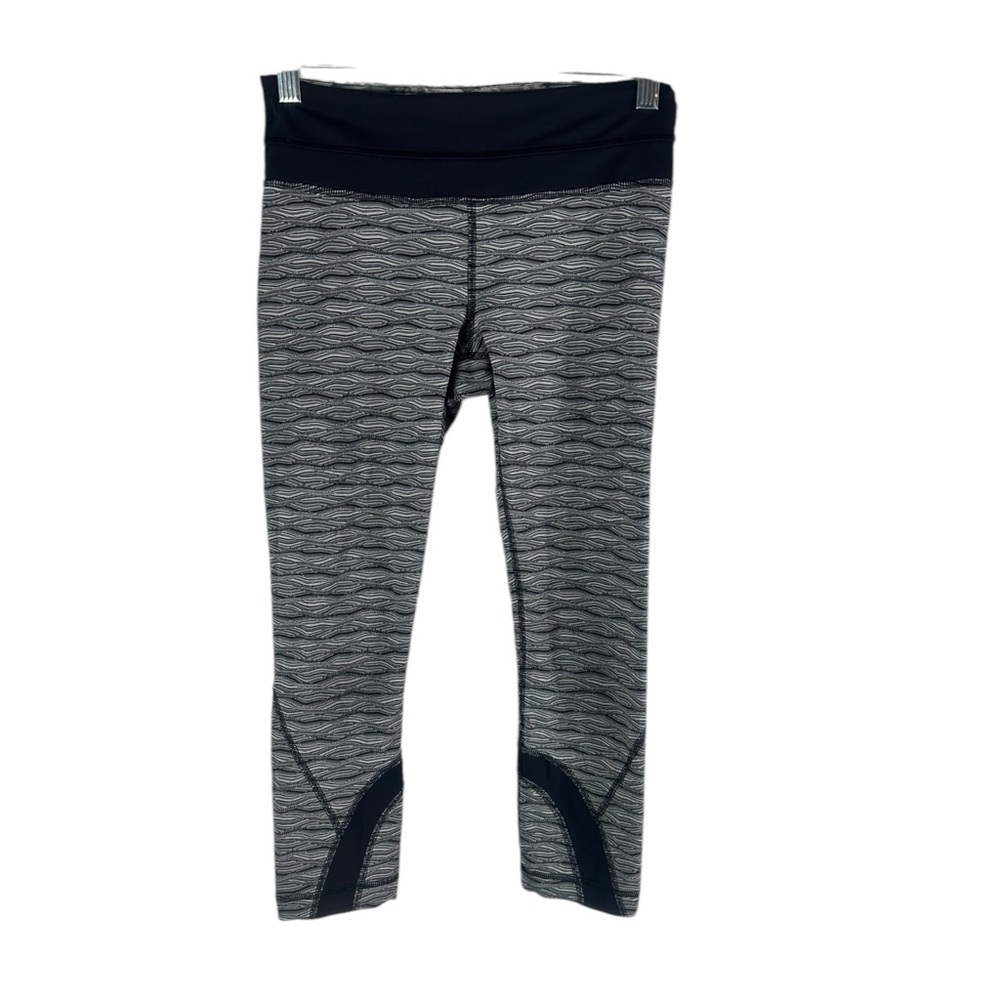 Lululemon Run Inspire Crop II All Luxtreme Textured Wave Black Silver Spoon 4